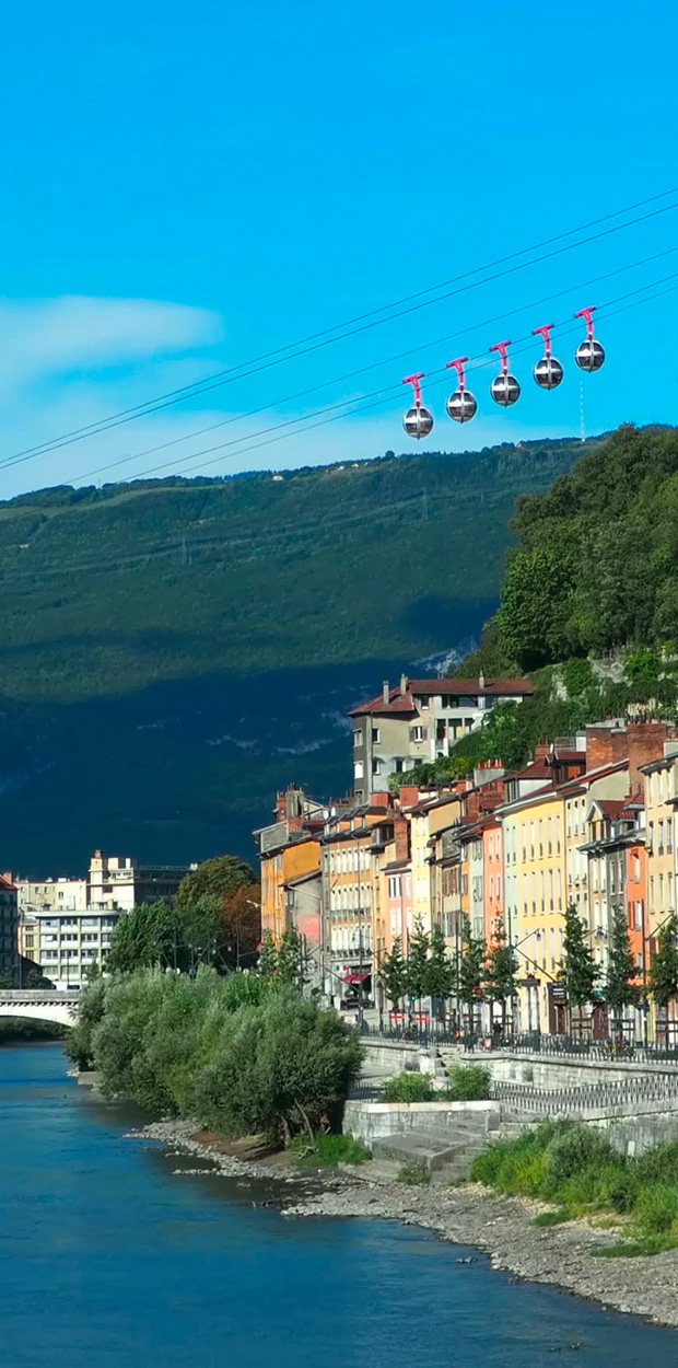 photo de Grenoble près de la Bastille