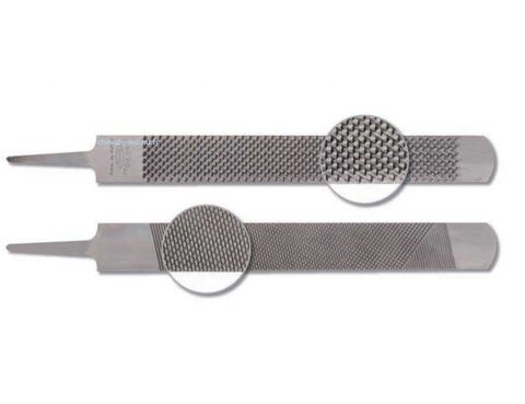 Rape de parage FARRIER - BASSOLI
Râpe de parage pour chevaux et poney