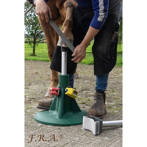 Trépied de parage hoofjack vert - FRA
Outil de parage - Trépied